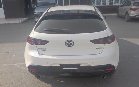Mazda 3, 2021 год, 2 000 000 рублей, 2 фотография