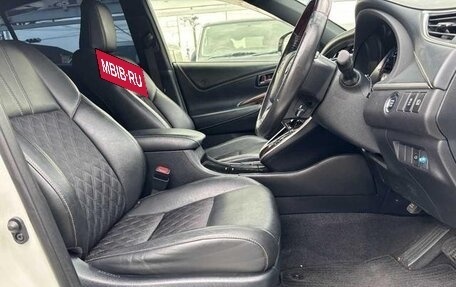 Toyota Harrier, 2017 год, 2 390 000 рублей, 15 фотография