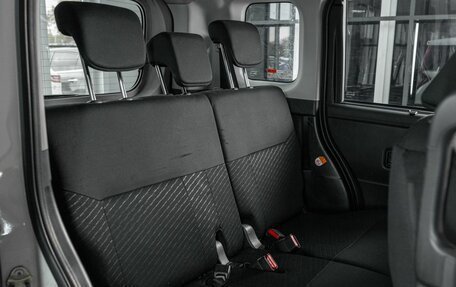 Toyota Roomy I, 2018 год, 999 000 рублей, 17 фотография