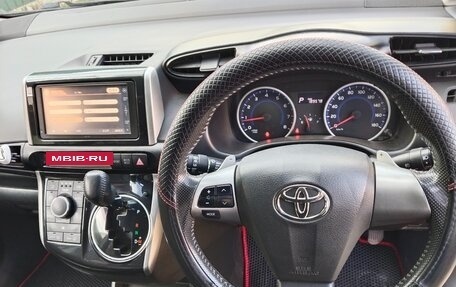 Toyota Wish II, 2012 год, 1 200 000 рублей, 7 фотография