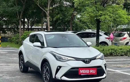 Toyota C-HR I рестайлинг, 2021 год, 1 642 000 рублей, 3 фотография