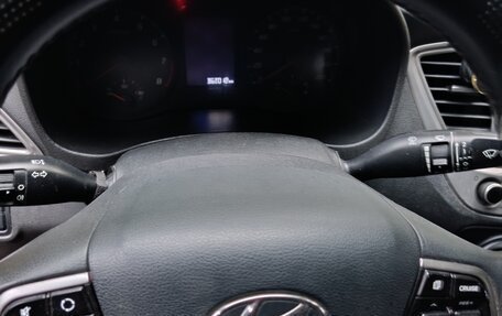 Hyundai Solaris II рестайлинг, 2021 год, 999 999 рублей, 6 фотография