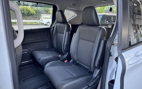 Honda Freed II, 2022 год, 1 350 000 рублей, 24 фотография