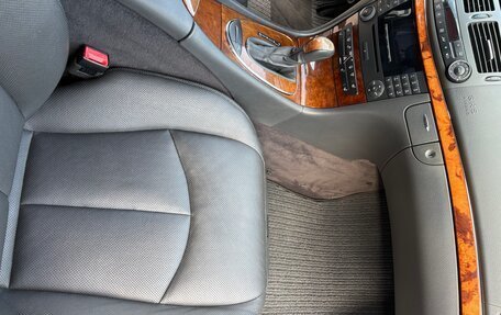 Mercedes-Benz E-Класс, 2003 год, 1 300 000 рублей, 9 фотография