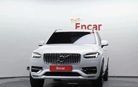 Volvo XC90 II рестайлинг, 2025 год, 8 000 000 рублей, 2 фотография
