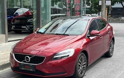 Volvo V40 II рестайлинг, 2017 год, 1 380 000 рублей, 1 фотография
