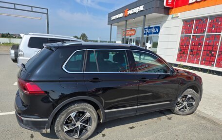 Volkswagen Tiguan II, 2018 год, 2 650 000 рублей, 3 фотография