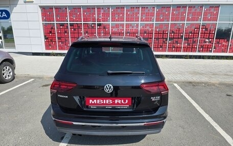 Volkswagen Tiguan II, 2018 год, 2 650 000 рублей, 5 фотография