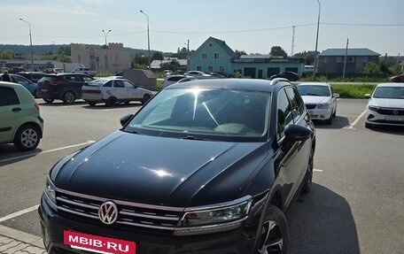 Volkswagen Tiguan II, 2018 год, 2 650 000 рублей, 8 фотография