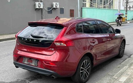 Volvo V40 II рестайлинг, 2017 год, 1 380 000 рублей, 5 фотография