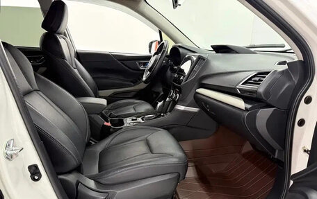 Subaru Forester, 2022 год, 2 300 000 рублей, 9 фотография