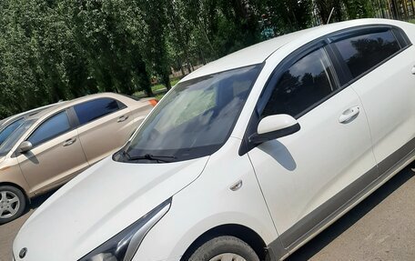 KIA Rio IV, 2018 год, 1 070 000 рублей, 15 фотография