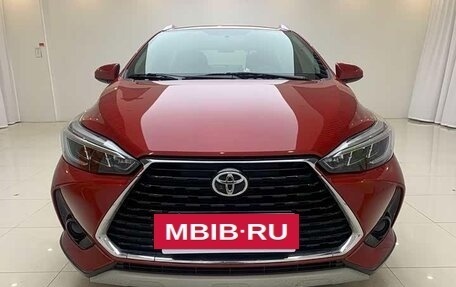 Toyota Yaris XP150 рестайлинг, 2022 год, 925 000 рублей, 2 фотография