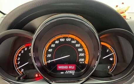 Toyota Yaris XP150 рестайлинг, 2022 год, 925 000 рублей, 8 фотография