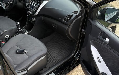 Hyundai Solaris II рестайлинг, 2014 год, 740 000 рублей, 22 фотография