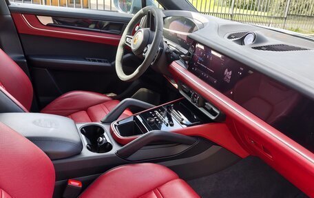 Porsche Cayenne III, 2024 год, 15 700 000 рублей, 8 фотография