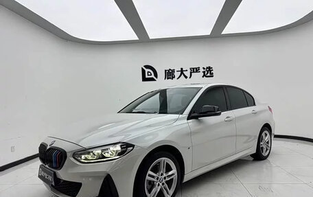 BMW 1 серия, 2023 год, 1 100 000 рублей, 3 фотография
