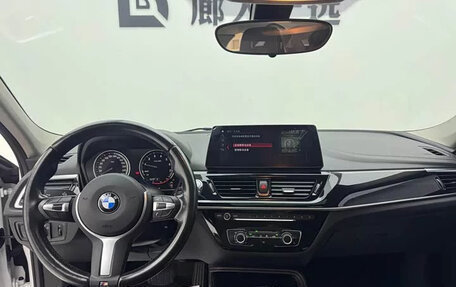 BMW 1 серия, 2023 год, 1 100 000 рублей, 9 фотография