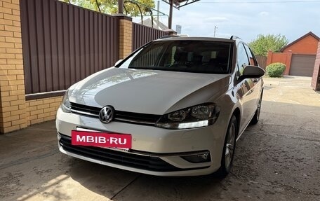 Volkswagen Golf VII, 2018 год, 1 890 000 рублей, 2 фотография