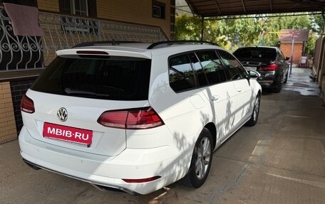 Volkswagen Golf VII, 2018 год, 1 890 000 рублей, 5 фотография