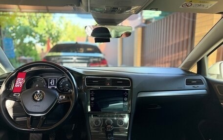 Volkswagen Golf VII, 2018 год, 1 890 000 рублей, 11 фотография