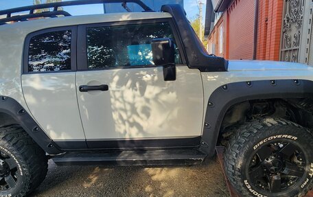 Toyota FJ Cruiser, 2010 год, 3 500 000 рублей, 3 фотография