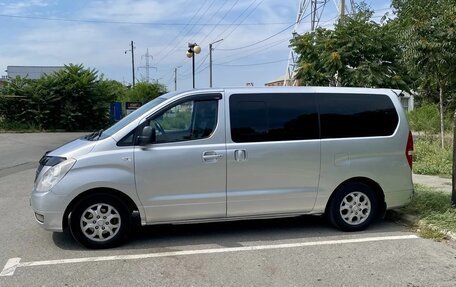 Hyundai Grand Starex Grand Starex I рестайлинг 2, 2009 год, 1 419 000 рублей, 4 фотография