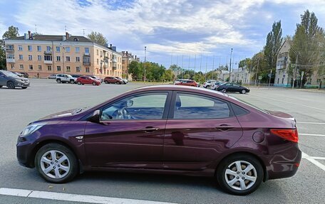 Hyundai Solaris II рестайлинг, 2011 год, 595 000 рублей, 6 фотография