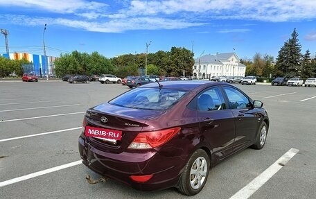 Hyundai Solaris II рестайлинг, 2011 год, 595 000 рублей, 3 фотография