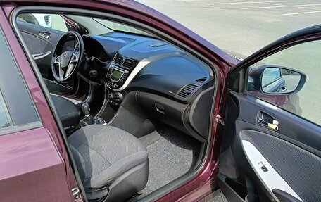 Hyundai Solaris II рестайлинг, 2011 год, 595 000 рублей, 12 фотография