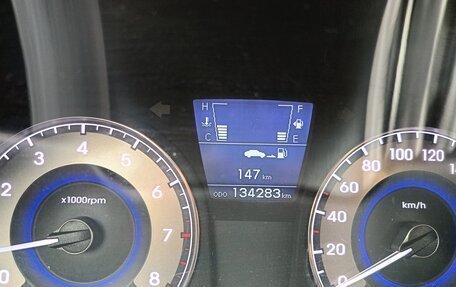 Hyundai Solaris II рестайлинг, 2011 год, 595 000 рублей, 13 фотография