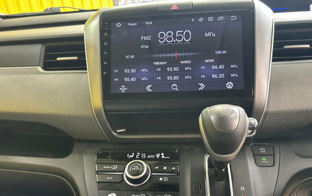 Honda Freed II, 2017 год, 1 499 000 рублей, 12 фотография