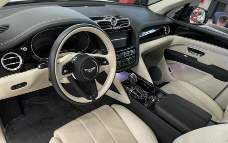 Bentley Bentayga I, 2024 год, 27 990 000 рублей, 14 фотография