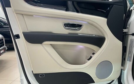 Bentley Bentayga I, 2024 год, 27 990 000 рублей, 20 фотография