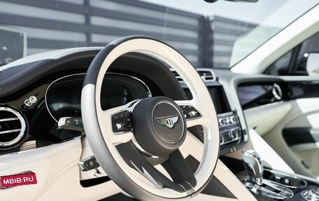 Bentley Bentayga I, 2024 год, 27 990 000 рублей, 15 фотография