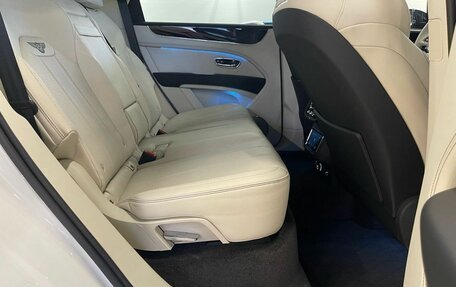 Bentley Bentayga I, 2024 год, 27 990 000 рублей, 40 фотография