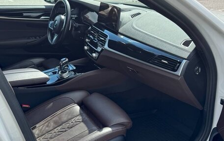 BMW 5 серия, 2022 год, 4 990 000 рублей, 11 фотография
