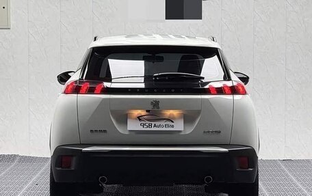 Peugeot 2008 II, 2023 год, 1 470 000 рублей, 5 фотография
