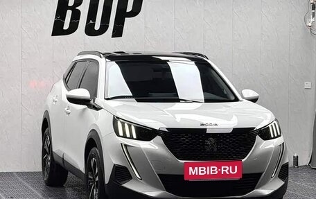 Peugeot 2008 II, 2023 год, 1 470 000 рублей, 2 фотография
