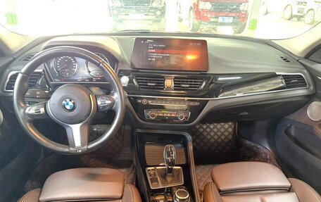 BMW 1 серия, 2022 год, 1 460 000 рублей, 7 фотография