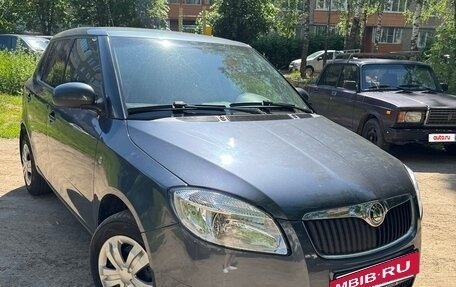 Skoda Fabia II, 2009 год, 650 000 рублей, 2 фотография