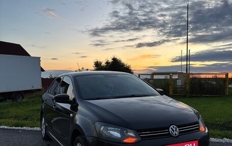 Volkswagen Polo VI (EU Market), 2011 год, 390 000 рублей, 2 фотография
