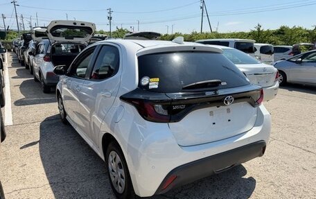 Toyota Yaris, 2020 год, 899 777 рублей, 2 фотография