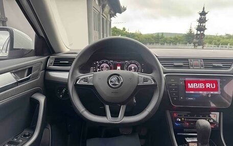 Skoda Superb III рестайлинг, 2023 год, 2 040 001 рублей, 10 фотография