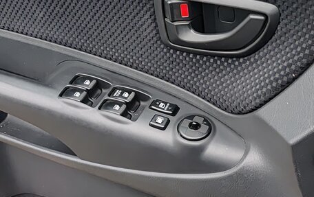 Hyundai Tucson III, 2008 год, 1 000 000 рублей, 27 фотография