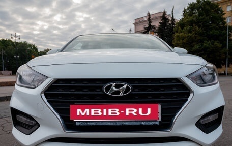 Hyundai Solaris II рестайлинг, 2018 год, 1 100 000 рублей, 2 фотография