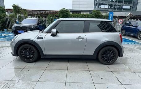 MINI Hatch, 2023 год, 1 754 000 рублей, 3 фотография