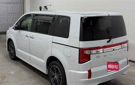 Mitsubishi Delica D:5 I, 2023 год, 2 740 000 рублей, 3 фотография