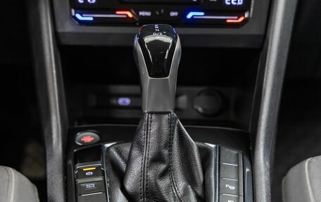 Volkswagen Tiguan II, 2021 год, 3 250 000 рублей, 20 фотография