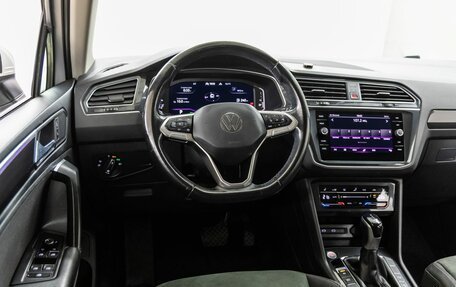 Volkswagen Tiguan II, 2021 год, 3 250 000 рублей, 26 фотография